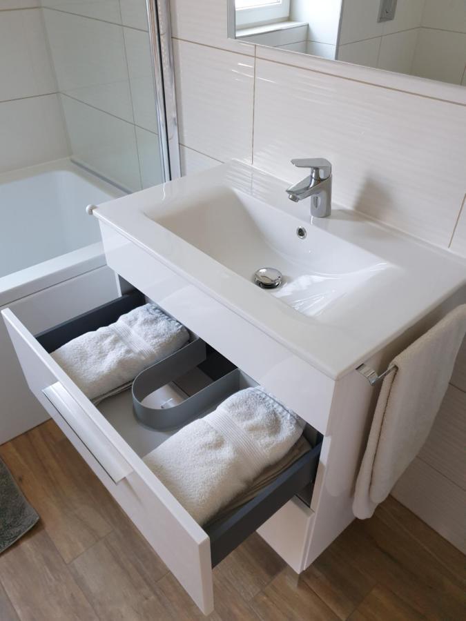 Martika Apartment Шиофок Экстерьер фото