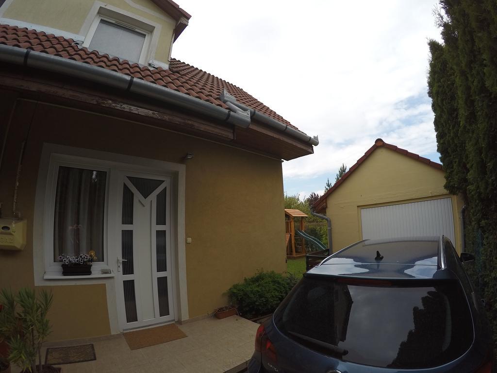 Martika Apartment Шиофок Экстерьер фото